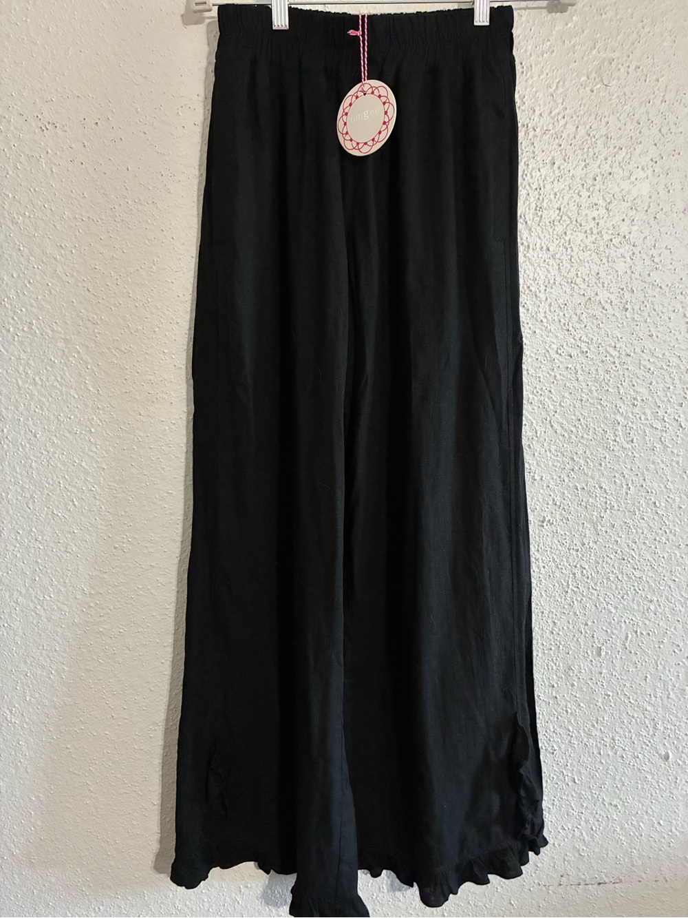 NWT Umgee ruffle pants